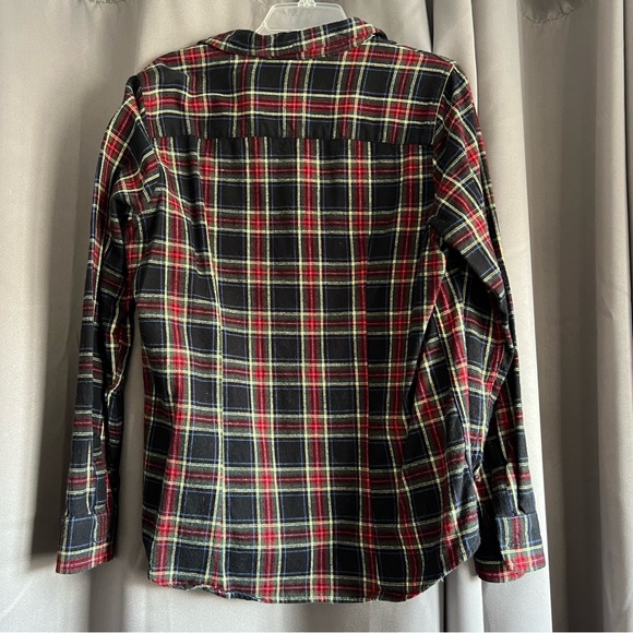 L.L. Bean Slightly Fitted women’s Flannel - Picture 4 of 5